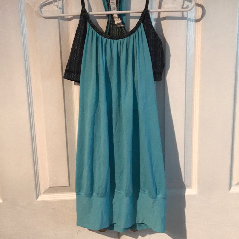 Lululemon Athletica Yoga/Workout Top